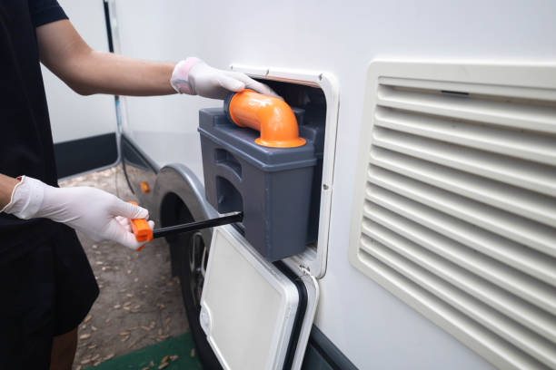 Portable bathroom rental in Mirrormont, WA