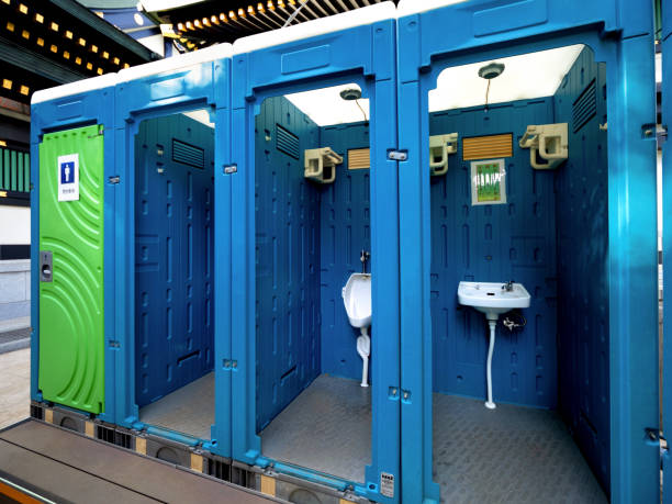 Affordable portable toilet rental in Mirrormont, WA